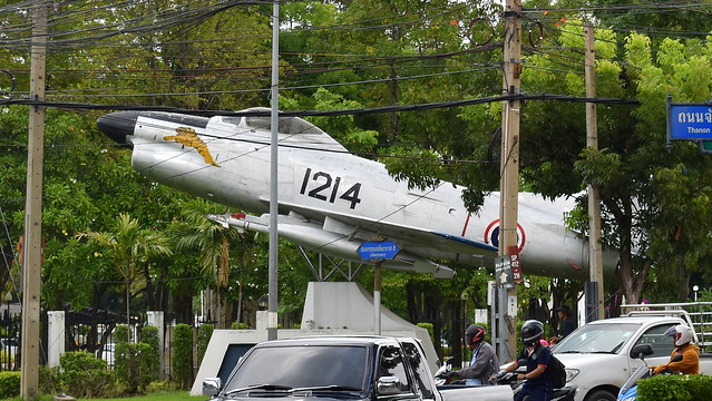 North American F-86L Sabre c/n 201-121 Thailand Air Force serial Kh17k-4/06 code 1214 & 30677