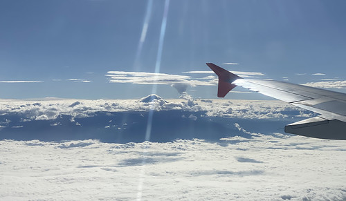 Flying to some islands, 'el Chimborazo' (6,023m) from the plane, Ecuador. <div class='float-right'><a href='https://www.flickr.com/photos/41111966@N04/' target='_blank'>ER's Eyes - Our planet is so beautiful.</a> <img src='https://c2.staticflickr.com/66/65535/buddyicons/41111966@N04.jpg' style='border-radius: 50%; height: 48px; width: 48px;'><div>