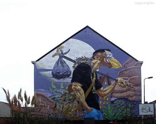 The Traveller (A squid called Sebastian), Street Art Ghent, Belgium
