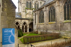 Abbaye Saint Léger - Photo of Vauxbuin