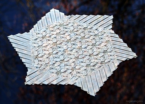 Origami Tessellation 'Sea of Flowers' (Marjan Smeijsters)