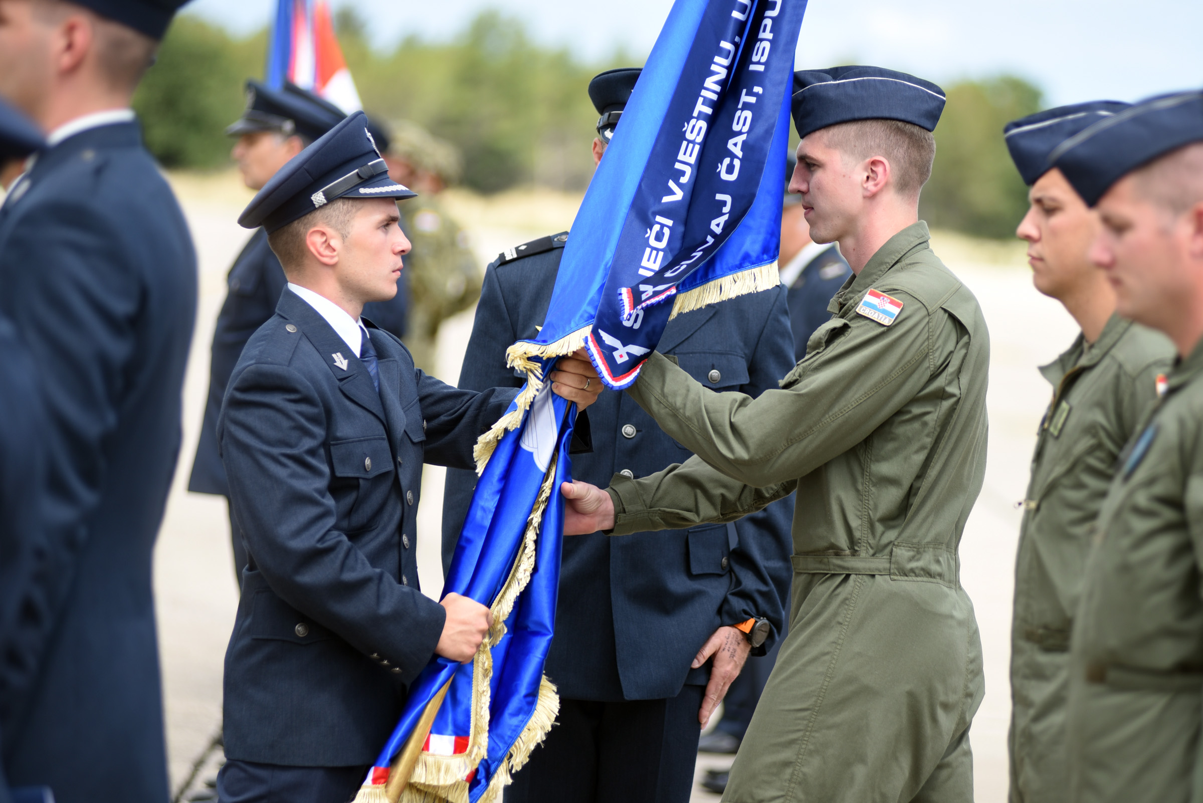 U Zemuniku dodijeljen letački znak pilota HRZ-a polaznicima 24. naraštaja vojnih pilota