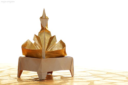Origami 'Seated Buddha' (Fred Rohm)