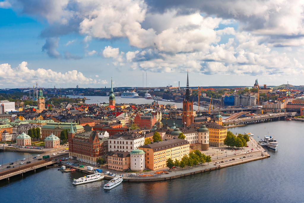 Stockholm, « l’étoile du Nord », édifiée sur 14 îles reliées par des ponts et des bacs