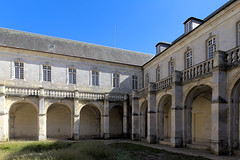 Cloître (Le Bec-Hellouin) - Photo of Bosguérard-de-Marcouville