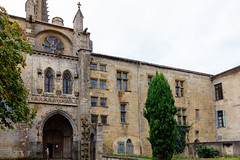 Palais épiscopal - Photo of Roumengoux
