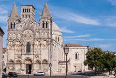 La cathédrale Saint-Pierre - Photo of Saint-Saturnin