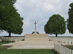 Achiet-le-Grand: Achiet-le-Grand Communal Cemetery Extension (Pas-de-Calais) - Photo of Ayette