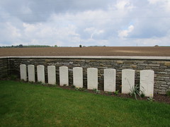 Achiet-le-Grand: Achiet-le-Grand Communal Cemetery Extension (Pas-de-Calais) - Photo of Grandcourt