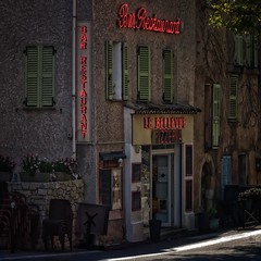 Bar Restaurant - Photo of Fayence