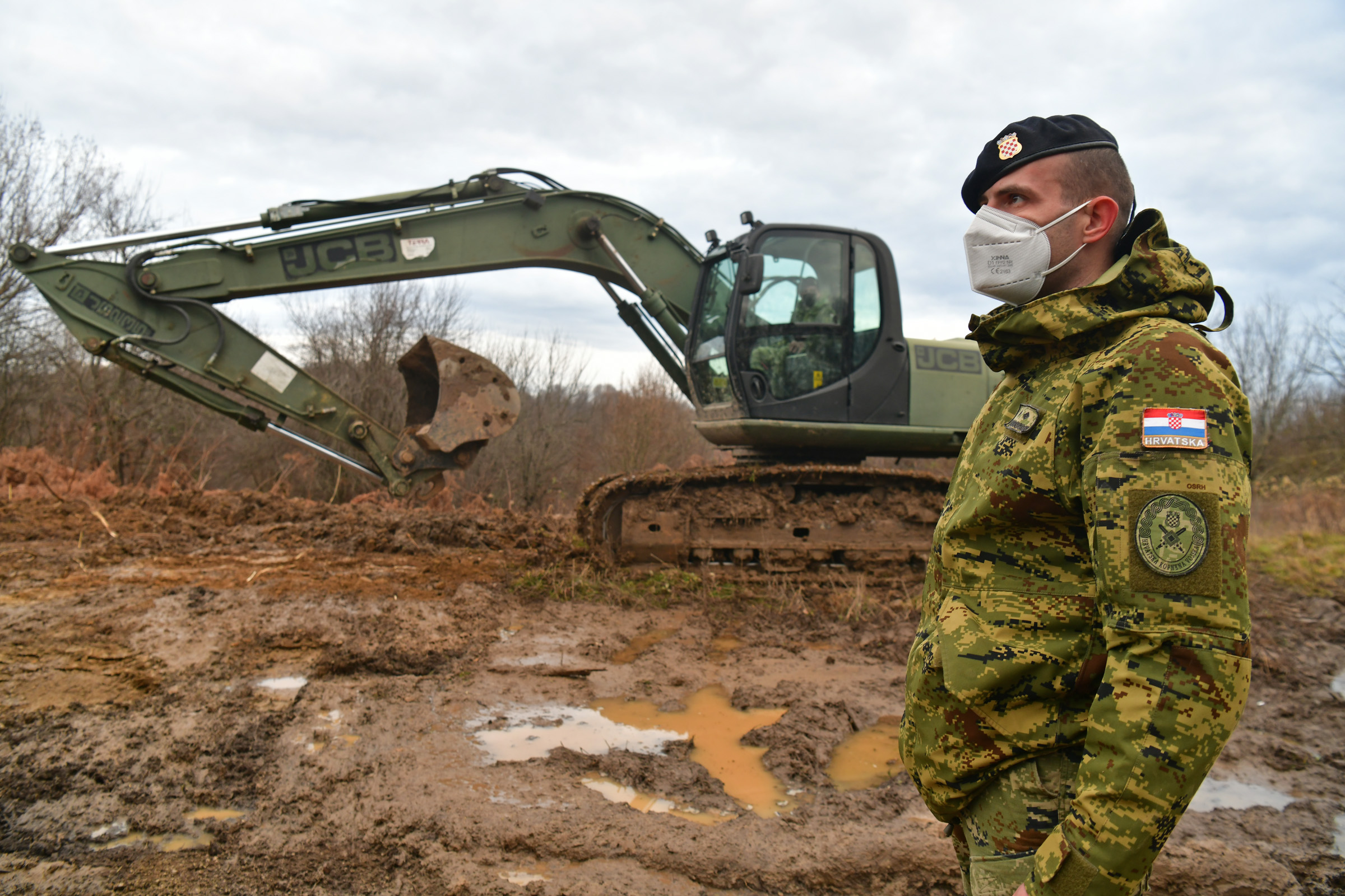 Pripadnici Hrvatske vojske i dalje pomažu na području Banovine
