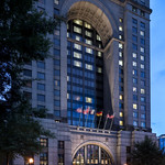 Atlanta: Four Seasons Hotel (exterior)
