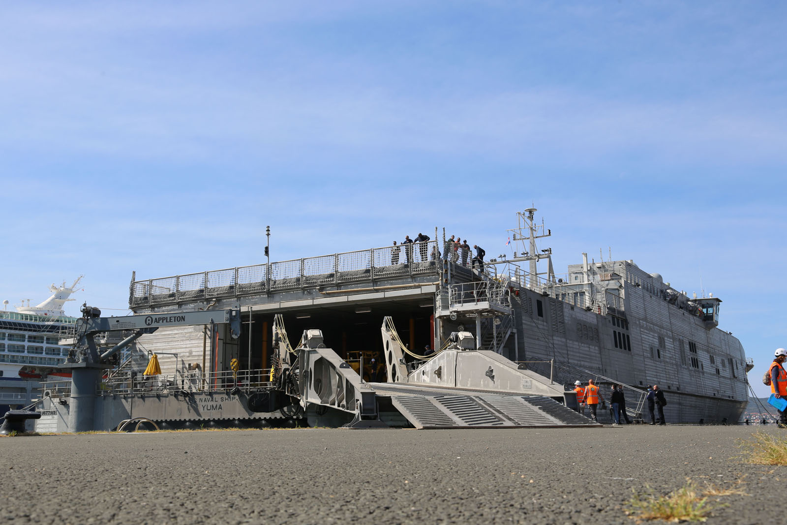 Američkim brodom YUMA stigao dio opreme za vježbu Immediate Response 21