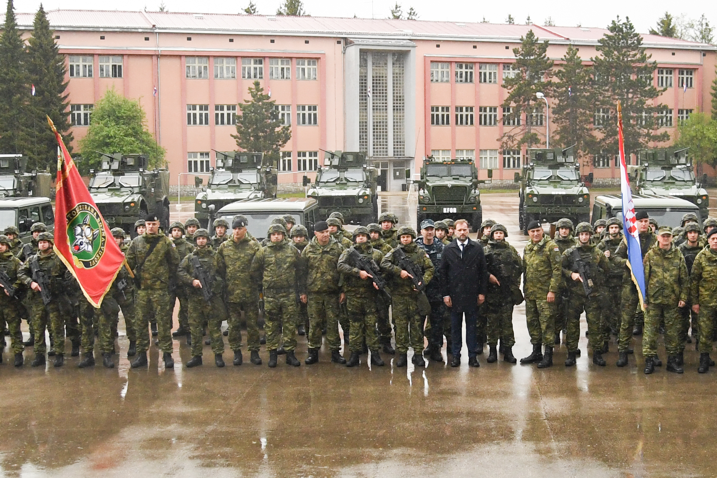 Svečani ispraćaj satnije HRVCON-a u NATO operaciju KFOR u Republiku Kosovo