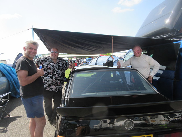 Needed avery bit of shade at Snetterton - Andy Page, Richard Melvin and Scott Austin