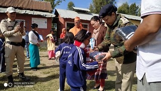 40-Visit of SP & Distribution of Winter Pullovers (6)