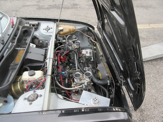 A picture for all Sud enthusiasts - under the bonnet at Lydden