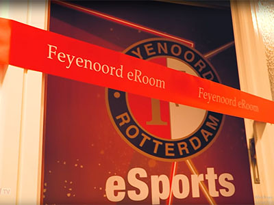 100m Rood Lint met Wi bedrukt opening eRoom Esporters De Kuip Fyenoord Rotterdam