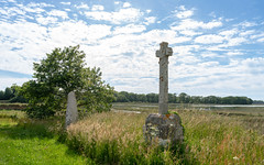 4819 Le lech et la croix de Pen-Er-Pont (Locoal-Mendon)