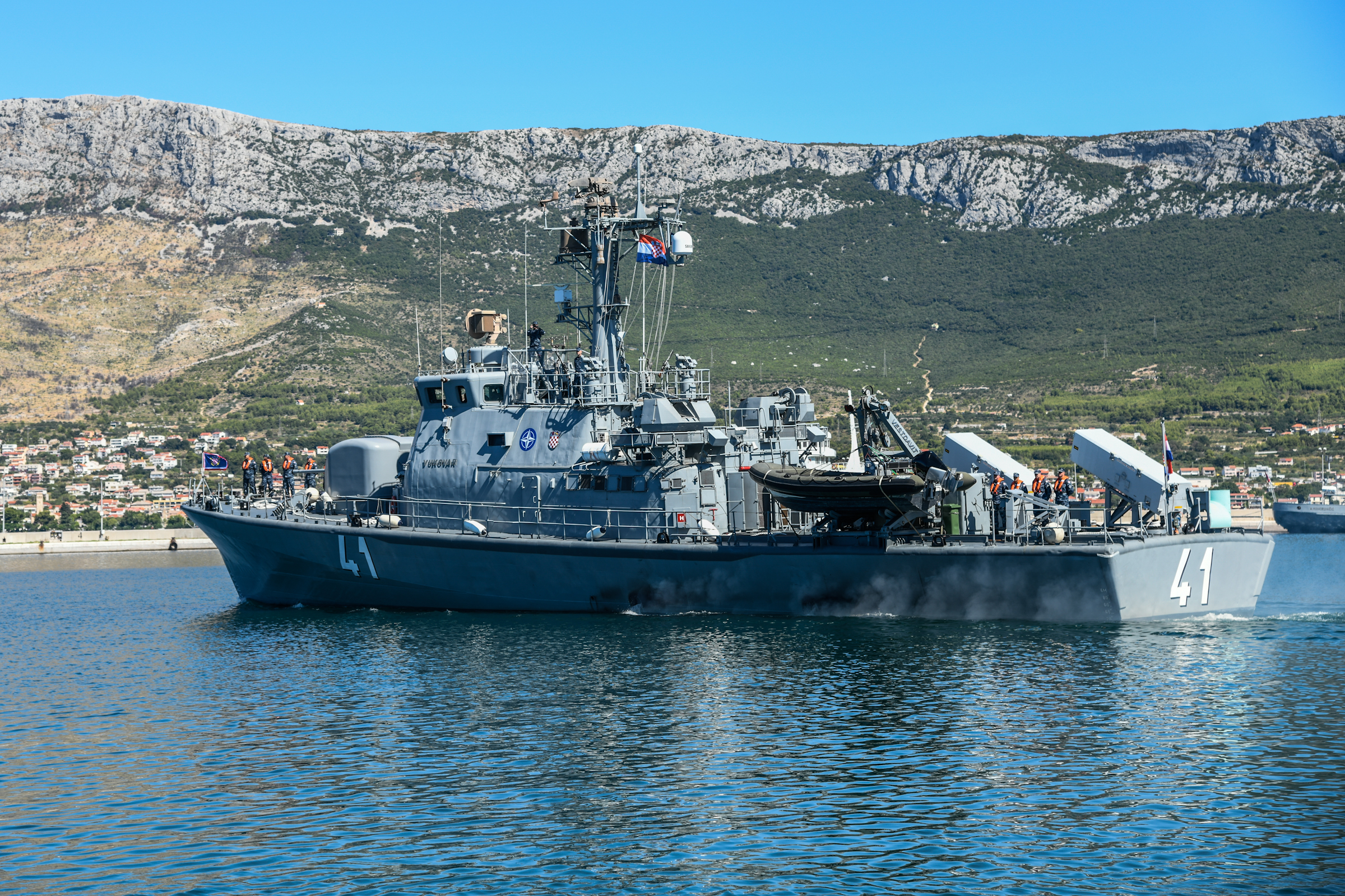 U Splitu svečano ispraćen 5. HRVCON u NATO operaciju potpore miru „Sea Guardian“