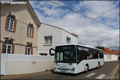 Iveco Crossway 10,8 LE City – Voyages Soulard / Fun Bus - Photo of Saint-Benoist-sur-Mer