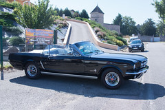 Ford Mustang Cabriolet - Photo of Nanton