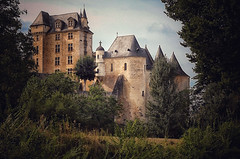 The hidden chateaux. [ Bénac, France.] - Photo of Cazaux