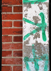 Bricks and graffiti. Ermont, France - Photo of Bezons