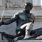 Piazza Cavour; Monumento a Cavour di Stefano Galletti 1895; Figura allegorica dell' Azione - https://www.flickr.com/people/82911286@N03/