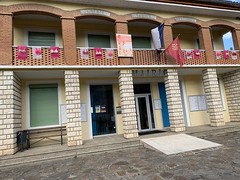 Des soustiffs à la mairie - Photo of Saint-Jean-de-Valériscle