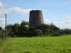 Mortagne-du-Nord (Nord, Fr)  l-ancien moulin (2) - Photo of Condé-sur-l'Escaut