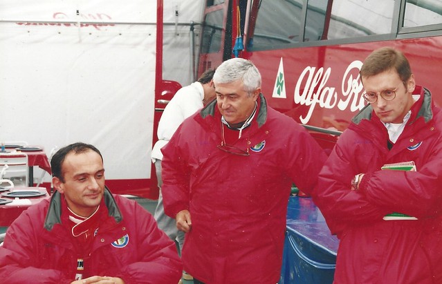 Gabriele Tarquini with Alfa Corse's Nini Russo and Neil Warrior from Alfa GB at Thruxton in 1994