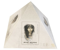 12 Egyptologie zpyramide