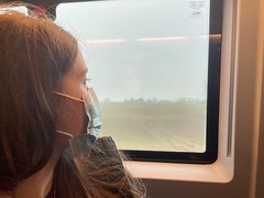 Her first train - Photo of Vinantes