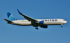 N670UA 767-300 United Airlines