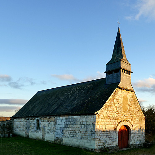 Chapelle de la Roche-Foulques (12ème s.)