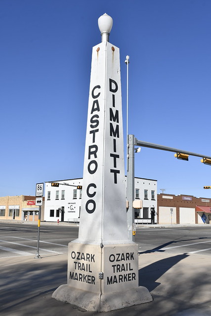 Photo：Ozark Trail Marker (Dimmit, Texas) By cmh2315fl