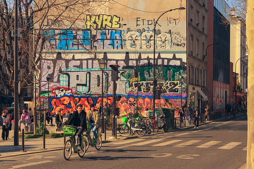 bikes and street art cats