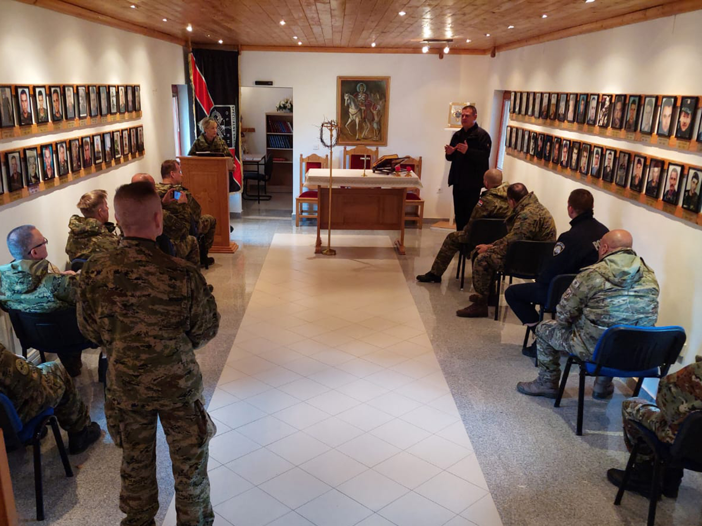 Polaznici Ratne škole 'Ban Josip Jelačić' posjetili Zapovjedništvo specijalnih snaga