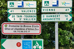 Cycling directions in Laveyron - Photo of La Motte-de-Galaure