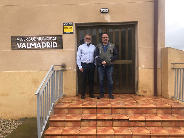 Visita al Ayuntamiento de Valmadrid