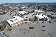 Aerial view of Lakeforest Mall [02]