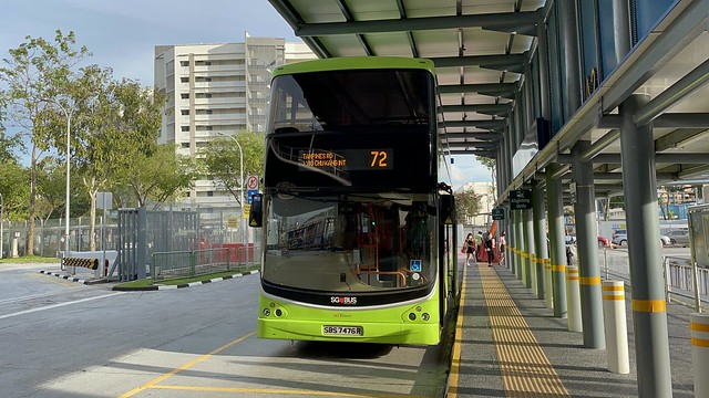 SBS Transit - Volvo B9TL (CDGE) SBS7476R on Service 72