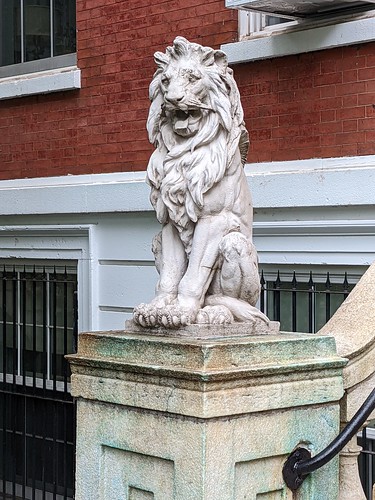 Washington Square Lion