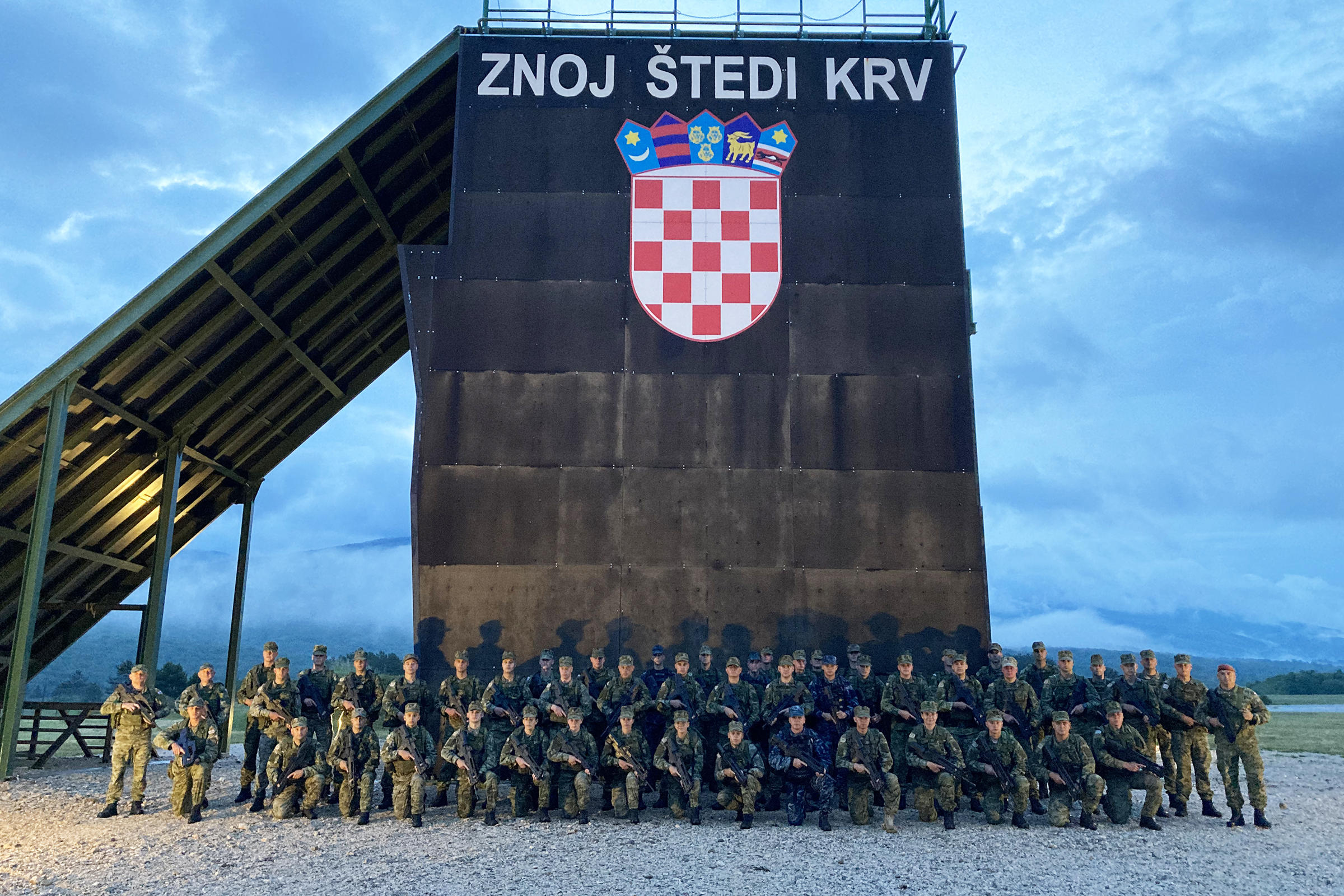 Hodnja polaznika obuke za razvoj vođa u Središtu za razvoj vođa 'Marko Babić' u Udbini