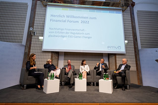 FINANCIAL FORUM: Nachhaltige Finanzwirtschaft