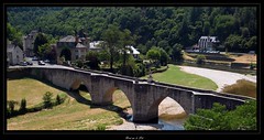 Le Pont sur le Lot (Pont Gothique) - Estaing (Aveyron, Midi-Pyrénées, France) - Photo of Estaing