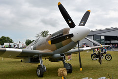 SuperMarine Spitfire PR Mk XIX / F-AZJS - Photo of Villeneuve-sur-Auvers