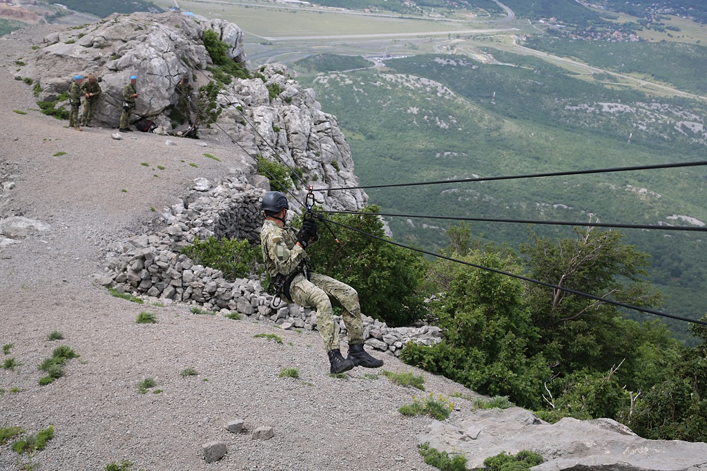 Instruktori Zapovjedništva specijalnih snaga proveli Temeljnu obuku alpinizma za pripadnike OS RH