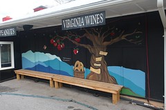 Virginia - Linden: Apple House Restaurant & Gift Shop